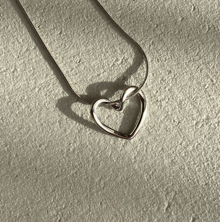 گردنبند قلب دفرمه